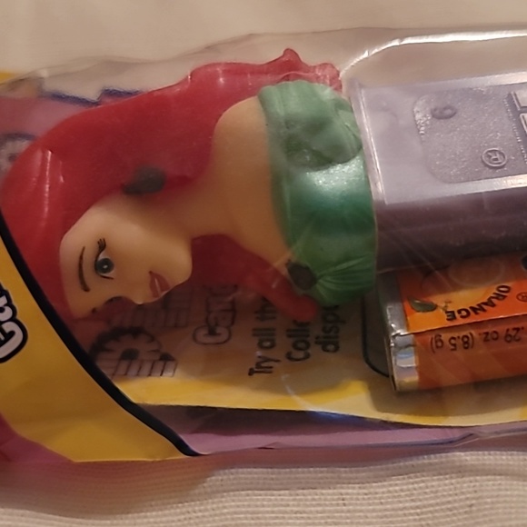 NWT Disney pez dispenser 🧜‍♀️ - Picture 3 of 5